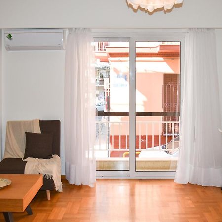 Spacious Modern Apartment In Pagkrati Atene Esterno foto