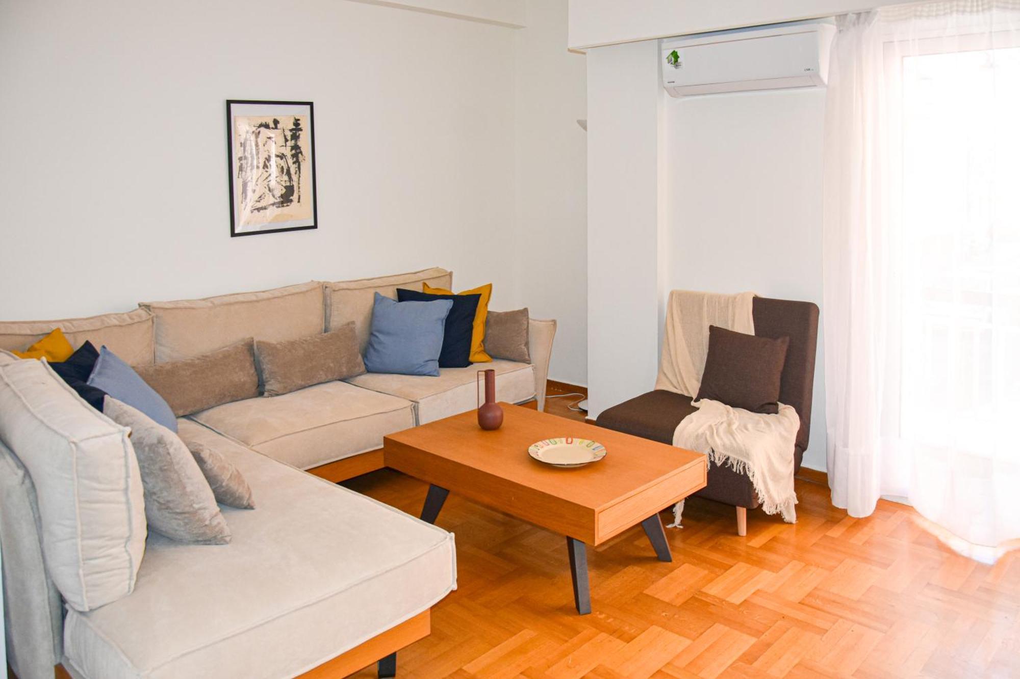 Spacious Modern Apartment In Pagkrati Atene Esterno foto