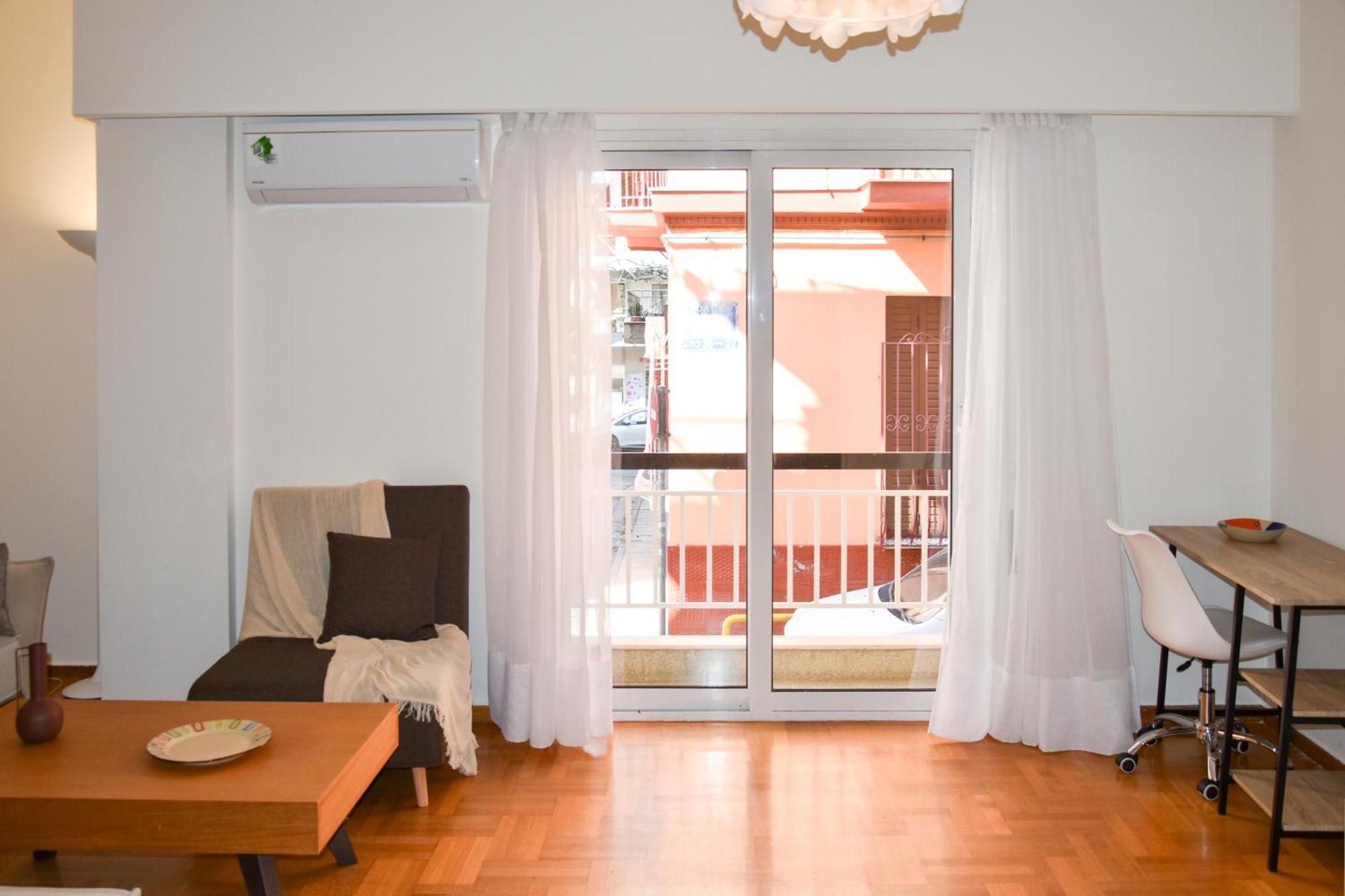 Spacious Modern Apartment In Pagkrati Atene Esterno foto