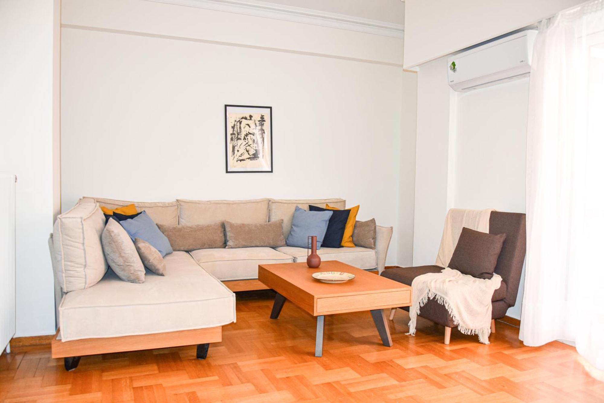 Spacious Modern Apartment In Pagkrati Atene Esterno foto